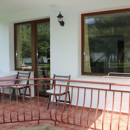 By The River Hotel Complex Balkanets  外观 照片