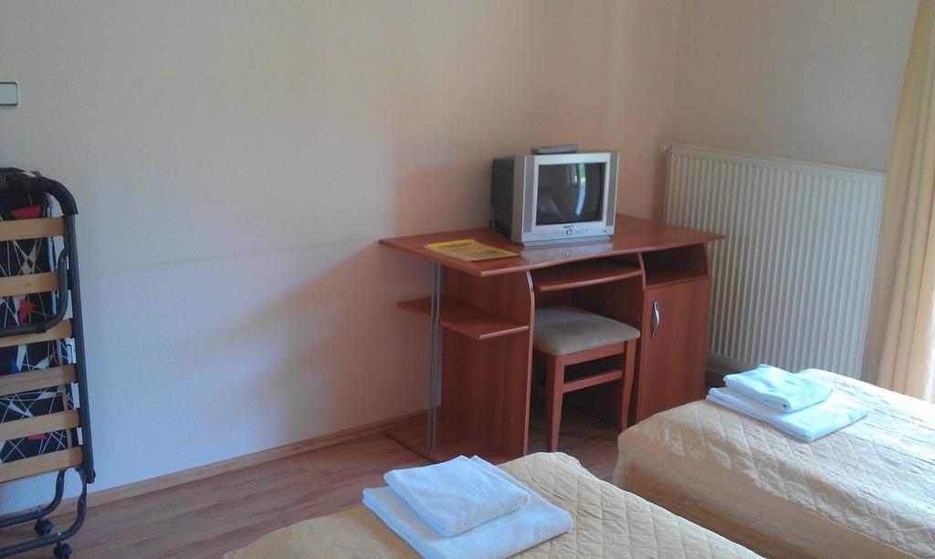 By The River Hotel Complex Balkanets  客房 照片