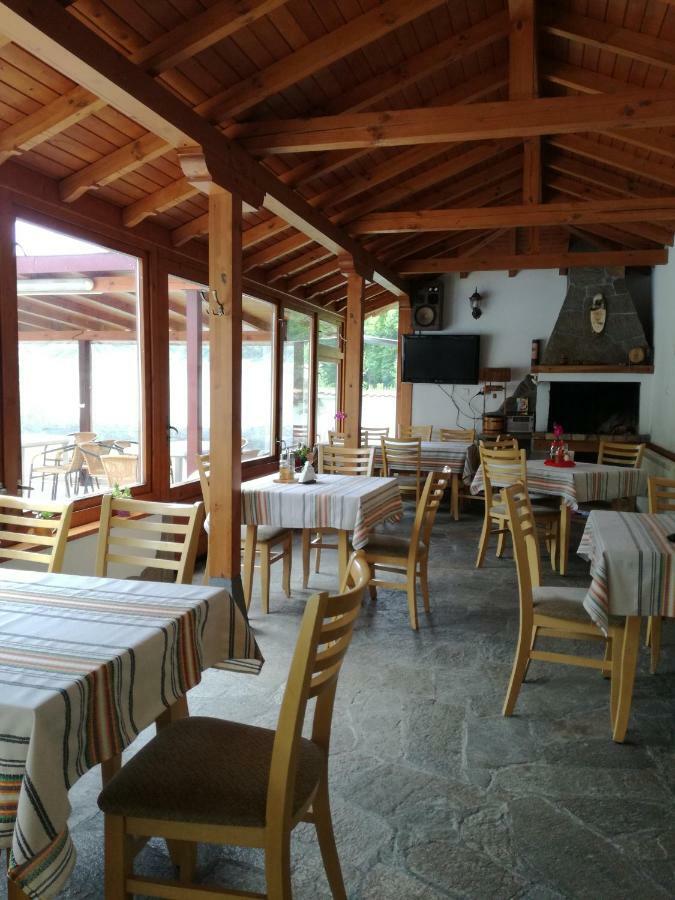 By The River Hotel Complex Balkanets  外观 照片